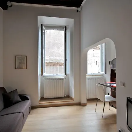 Eleonora Apartment