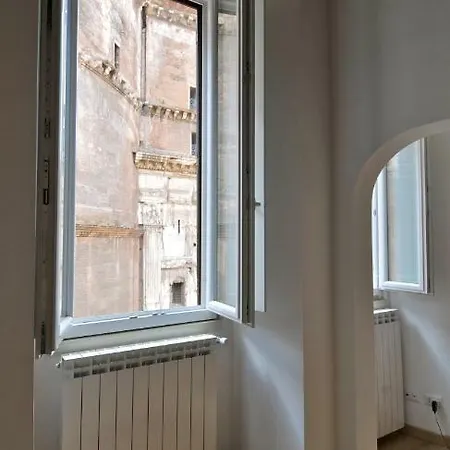 Eleonora Rome