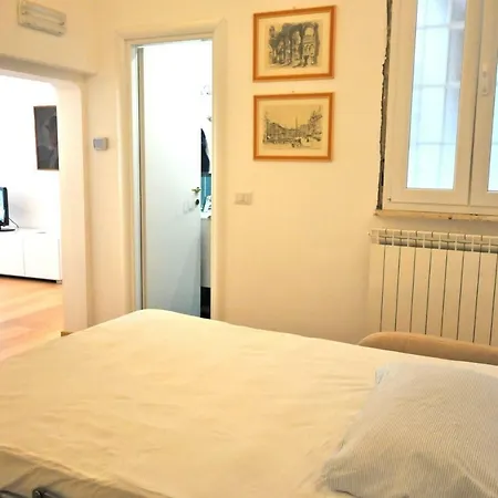 Eleonora Apartment